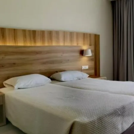 Marianna Palace Hotel 4*